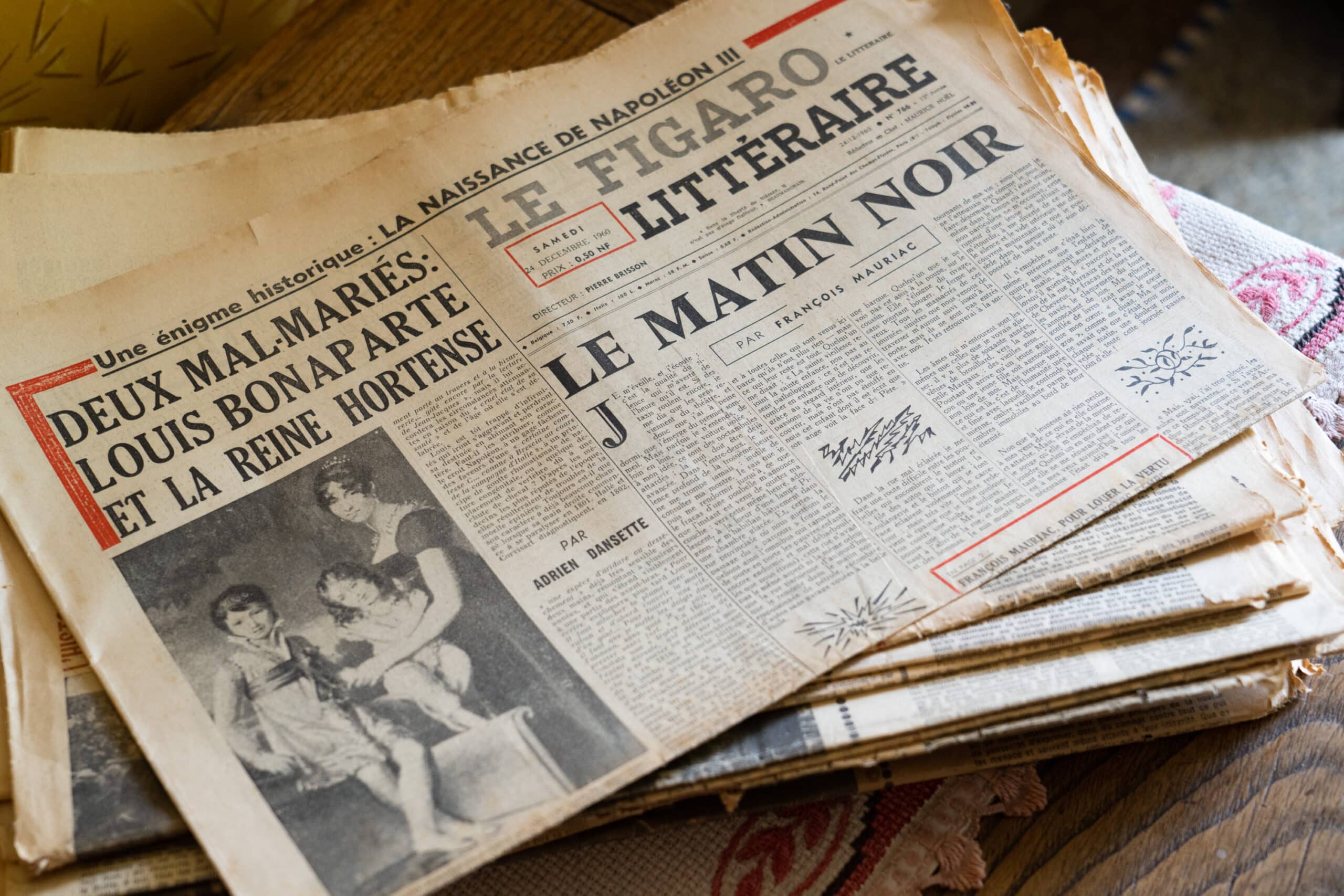 Photographie de la une d'un journal exposé dans la Maison de Robert Schuman