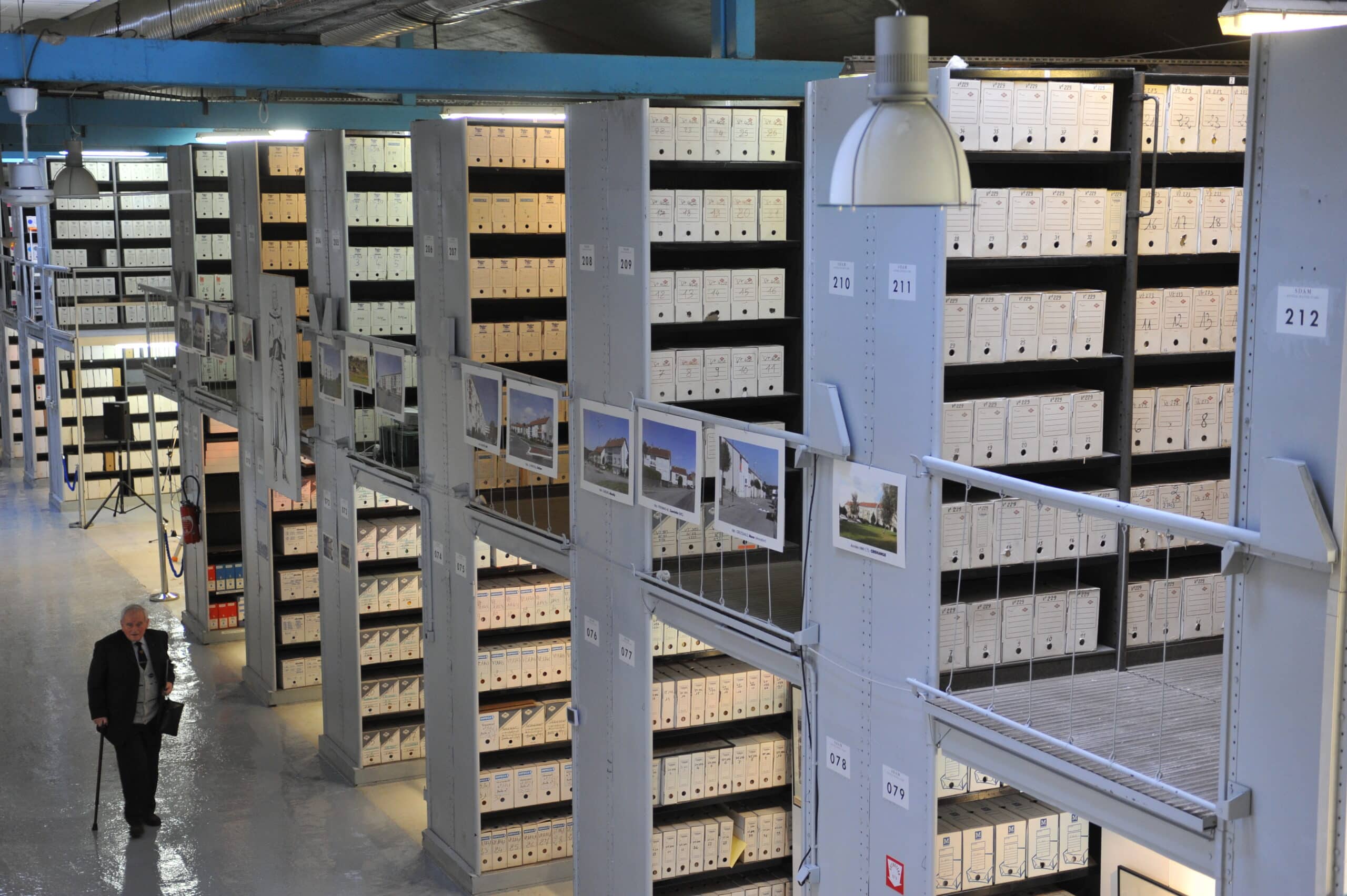 exposition dans le Centre des Archives Industrielles et Techniques