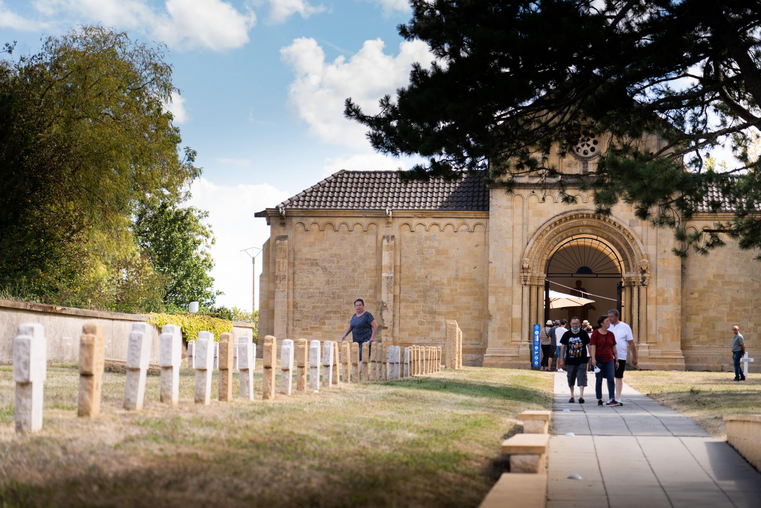 150ème anniversaire de la Guerre de 1870 reconstitution d’un bivouac français, démonstration de tir au canon, récit et découverte du matériel français durant la guerre de 1870. Par les Arquebusiers de l’Est.
