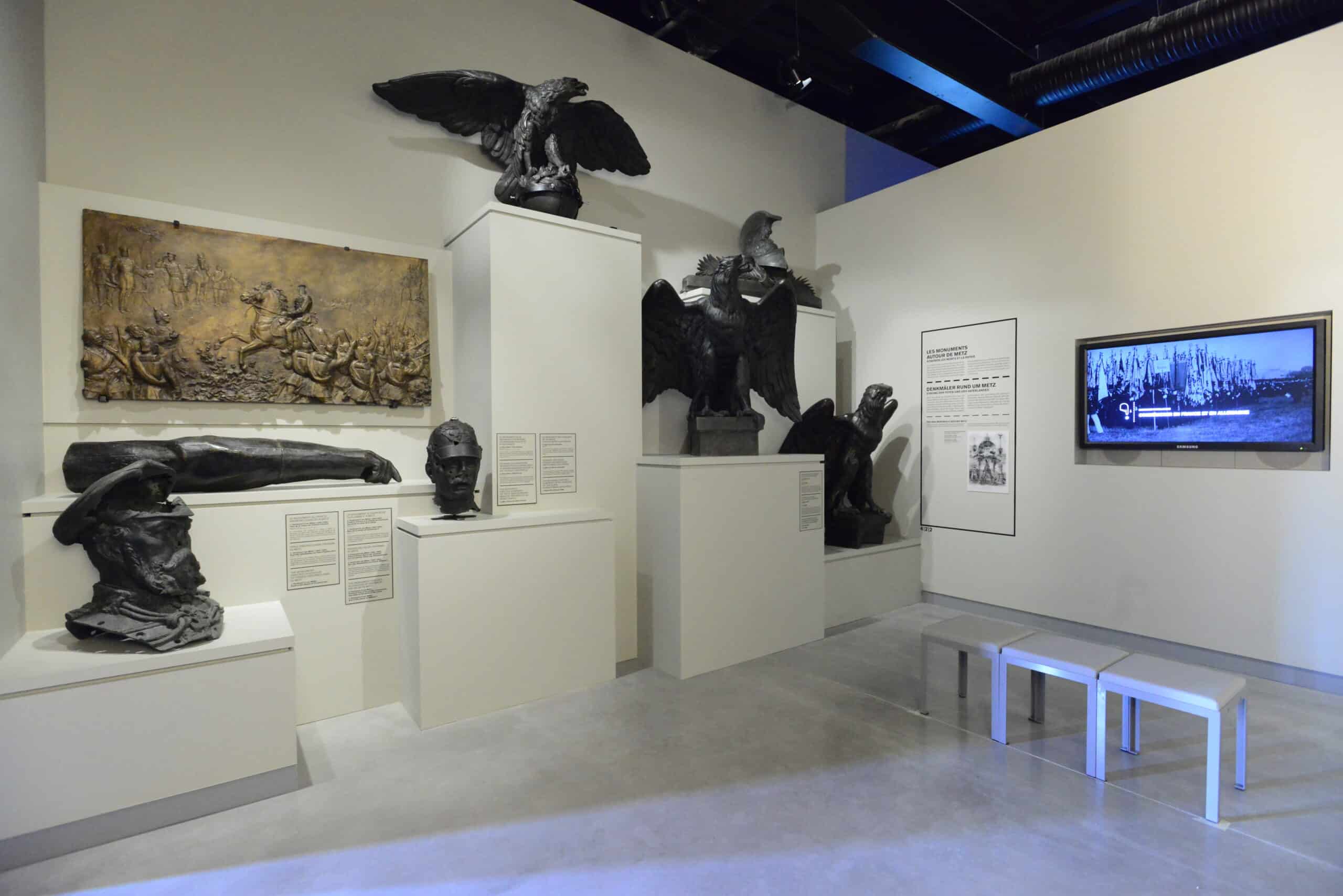 Intérieur d'une pièce du Musée de la Guerre de 1870 et de l'Annexion